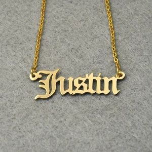 Personalized old English nameplate necklace
